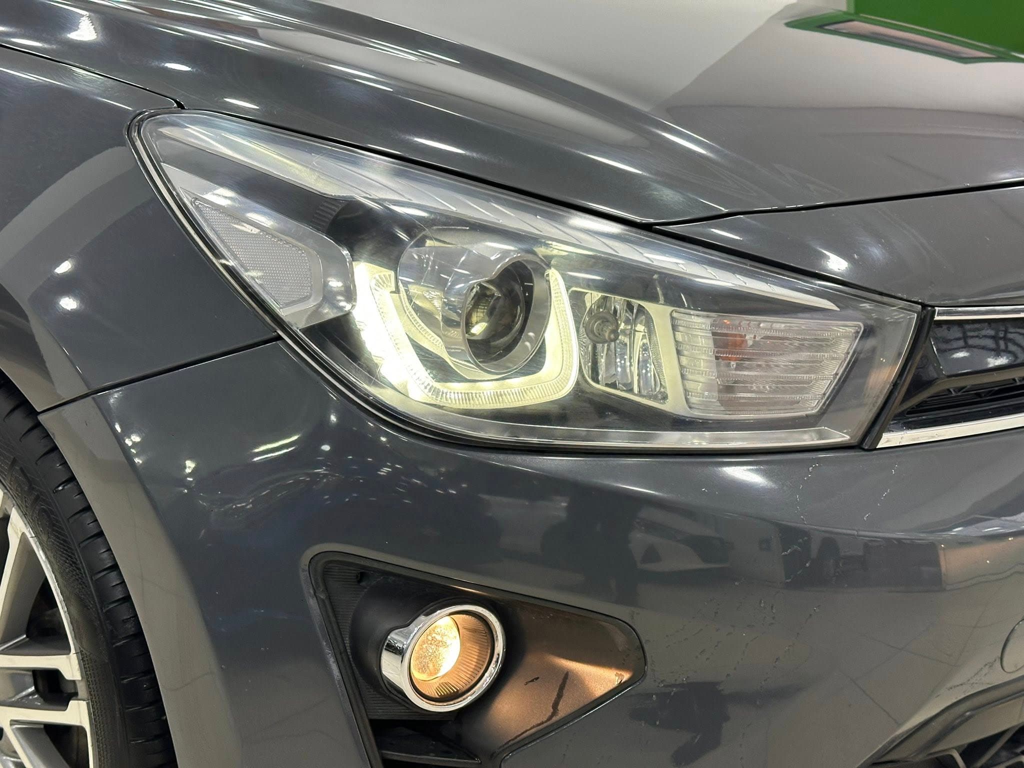 Kia rio thumbnail 18