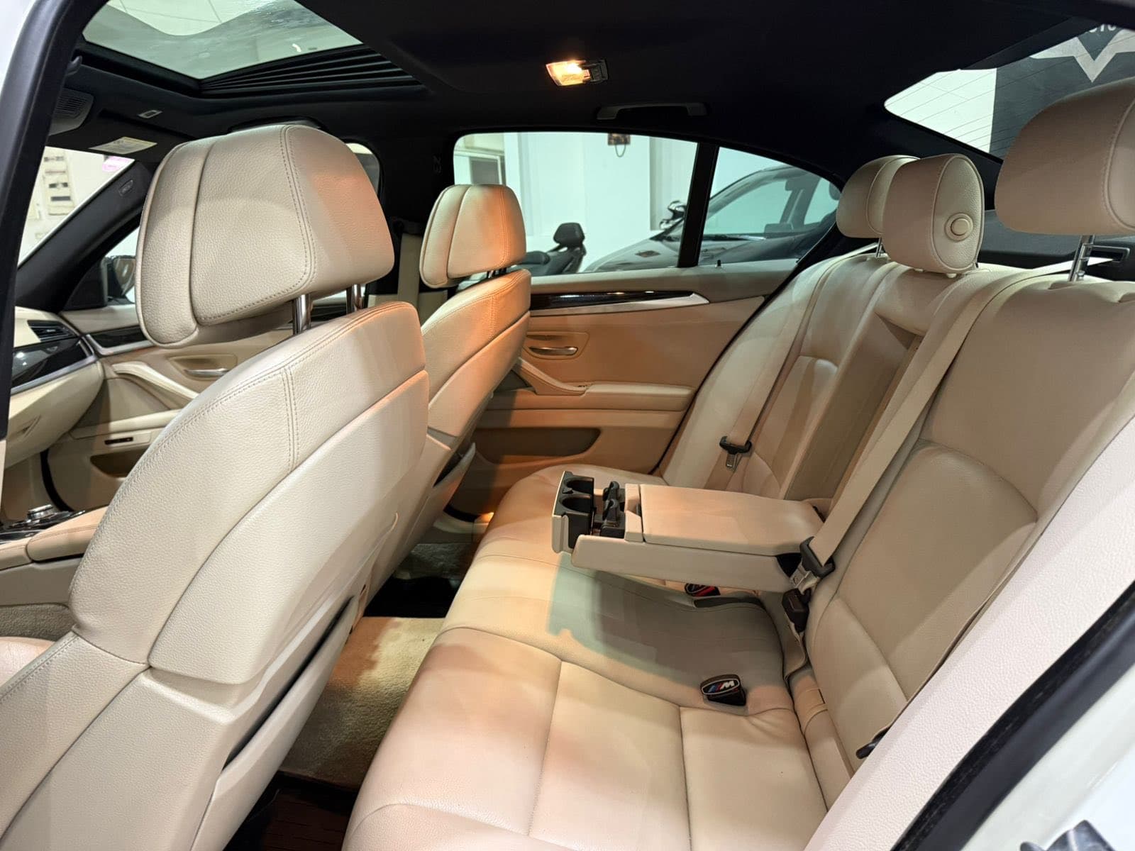 bmw series 3 thumbnail 12