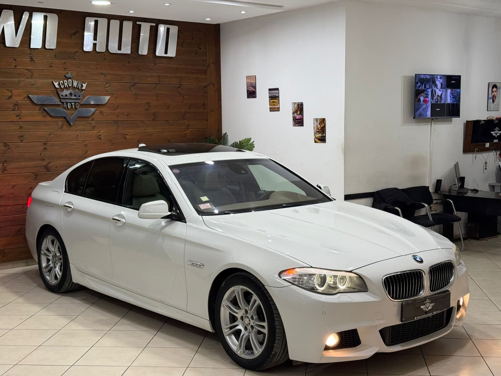 bmw series 3 thumbnail 2