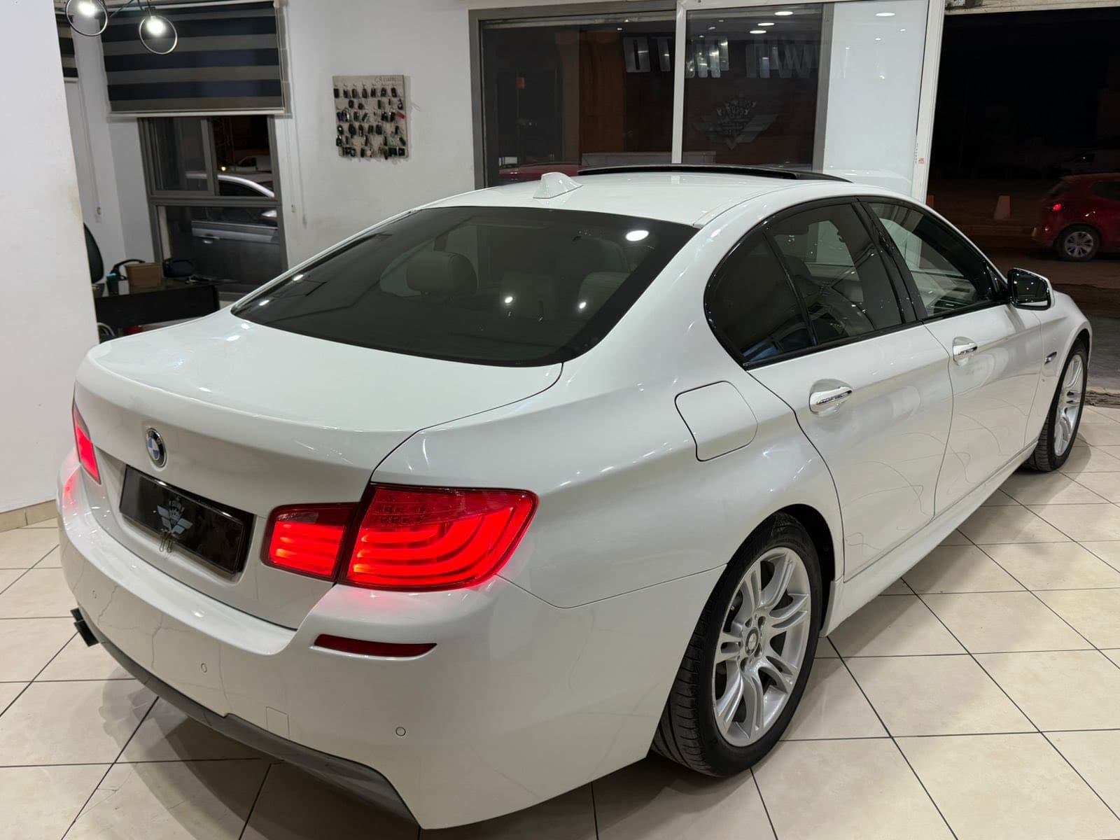 bmw series 3 thumbnail 4