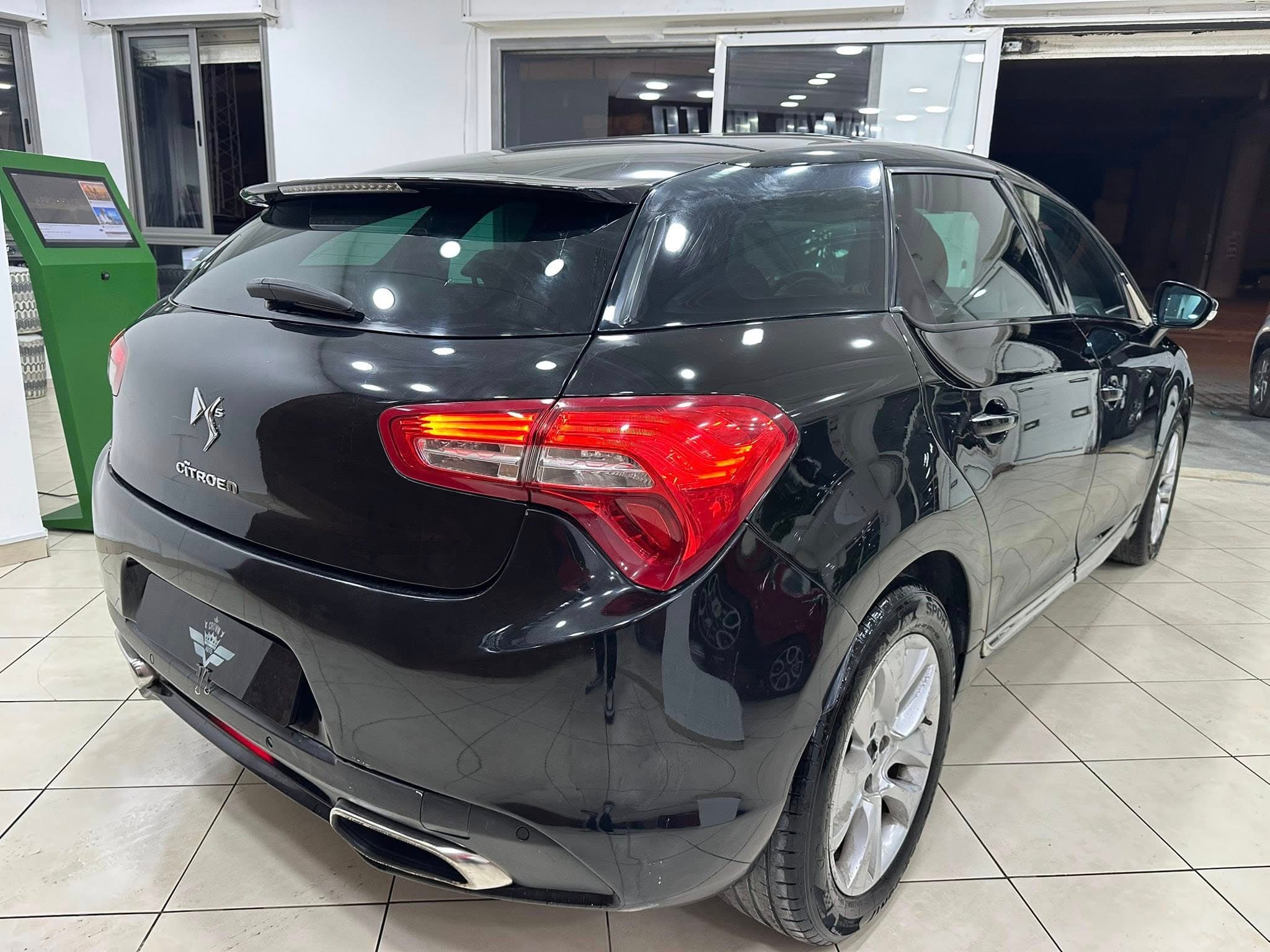 citroen DS5 E-HDI thumbnail 10