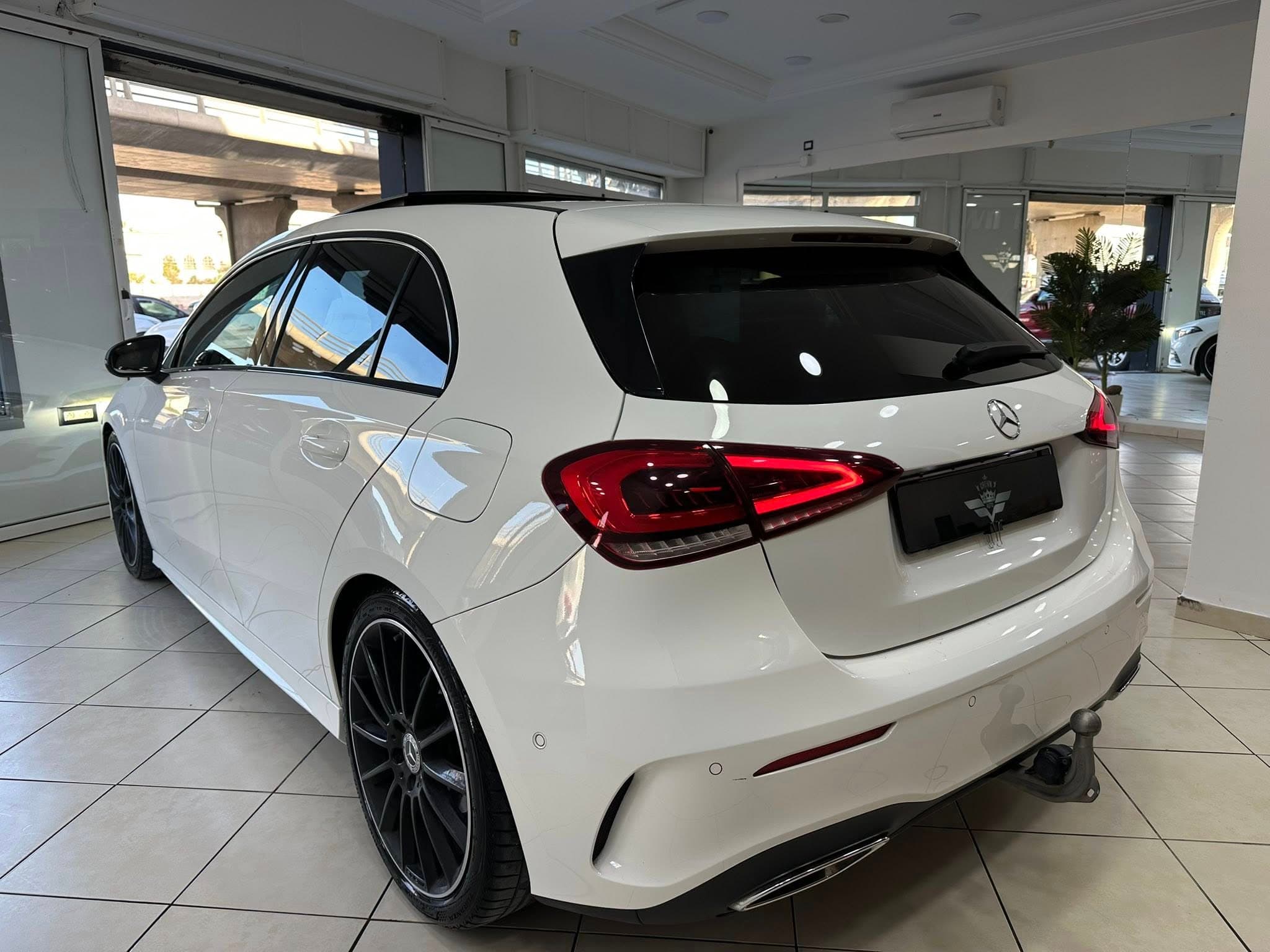 mercedes-benz A 180 kit AMG pack night  thumbnail 13