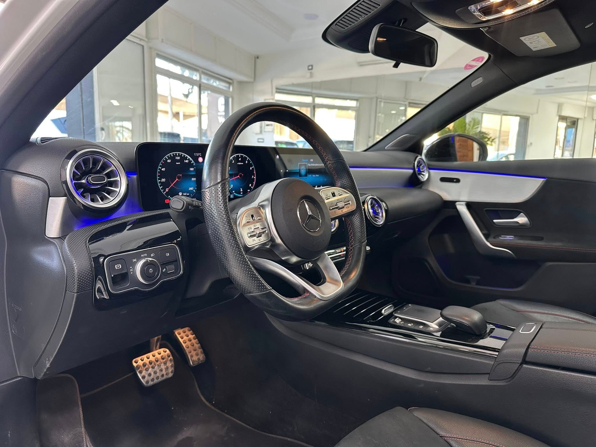 mercedes-benz A 180 kit AMG pack night  thumbnail 6