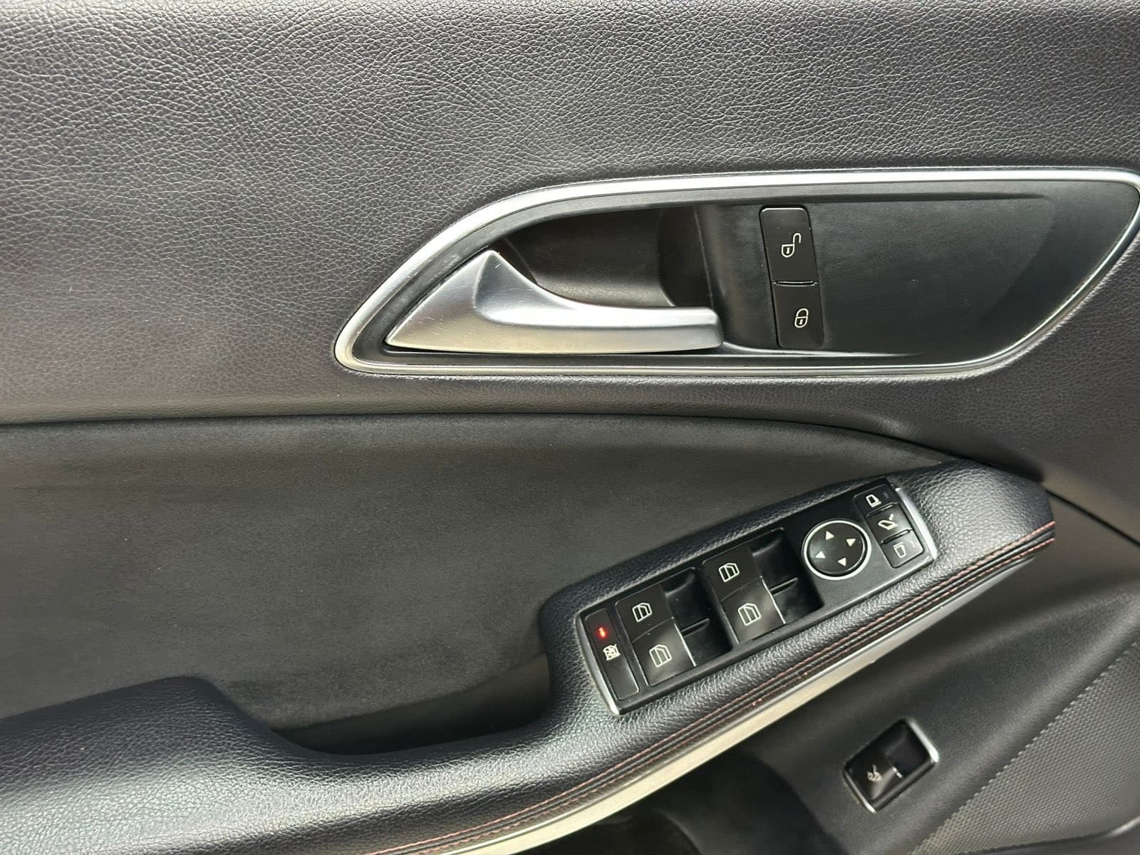 mercedes-Benz CLA 200 kit Amg  thumbnail 15