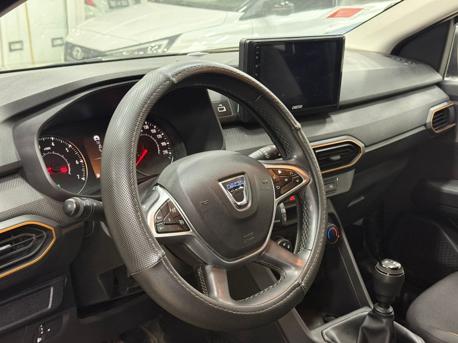 Dacia Sandero Stepway thumbnail 4