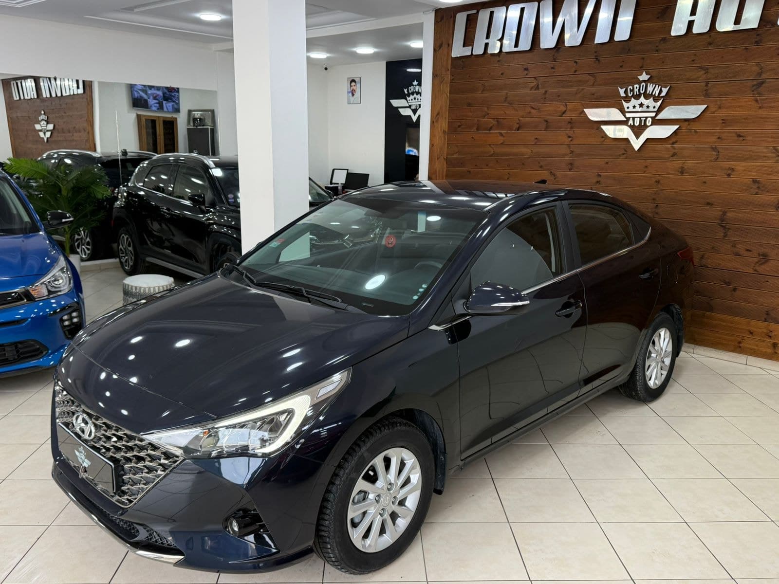 Hyundai accent thumbnail 3