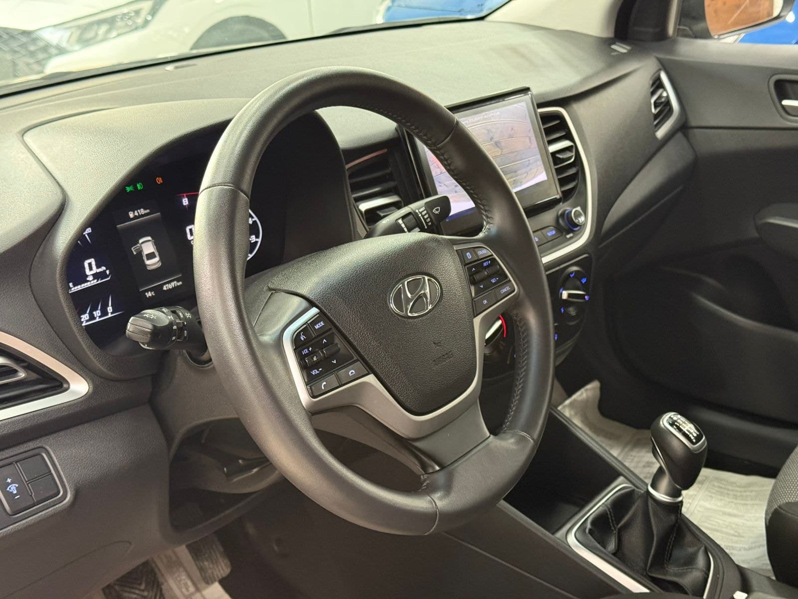 Hyundai accent thumbnail 6