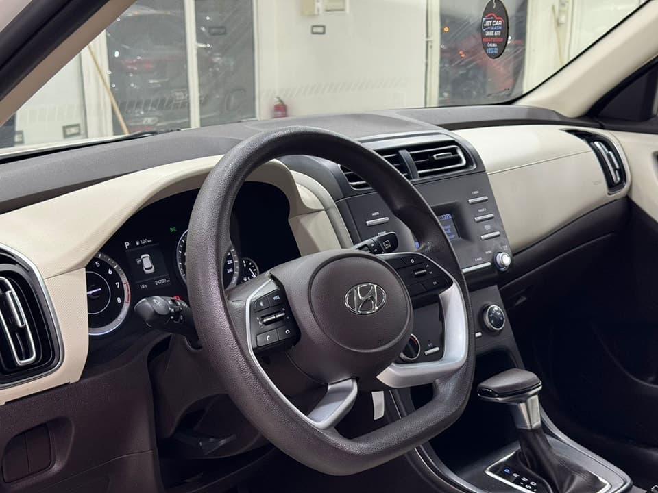 hyundai CRETA   thumbnail 6