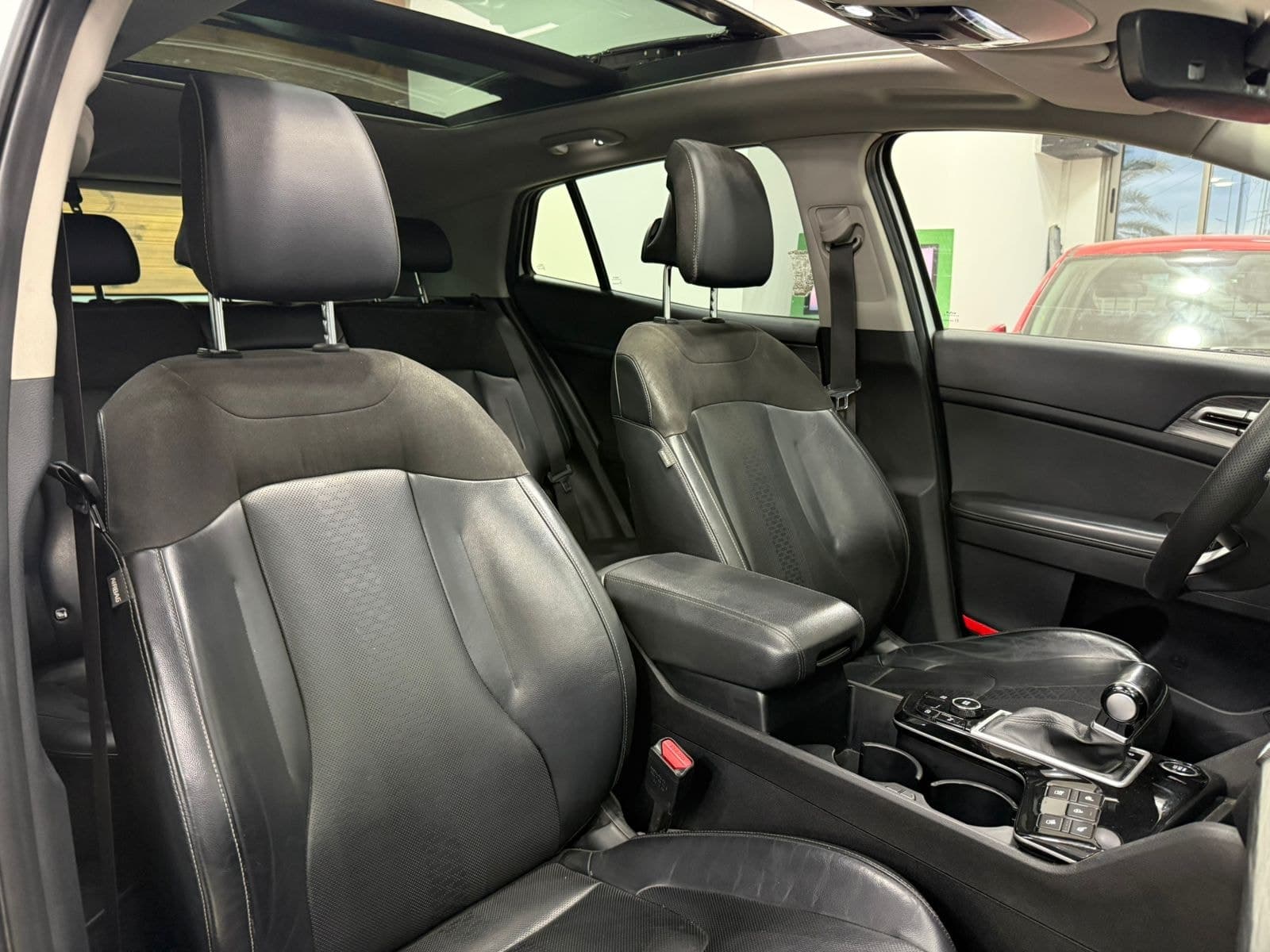 Kia sportage thumbnail 14