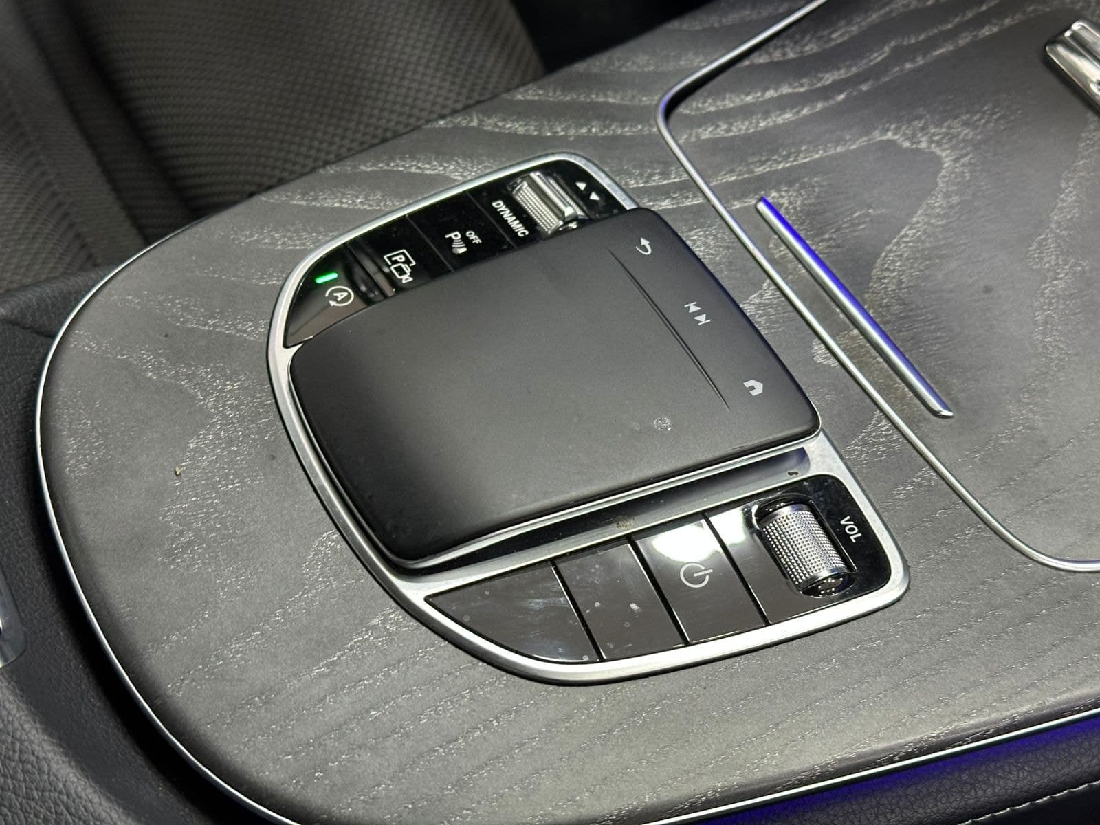 mercedes E200 D thumbnail 10