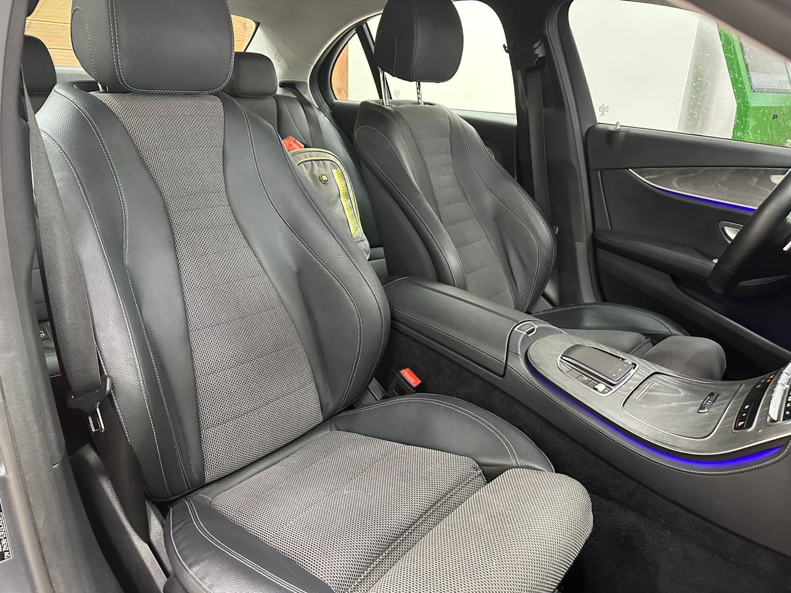 mercedes E200 D thumbnail 14