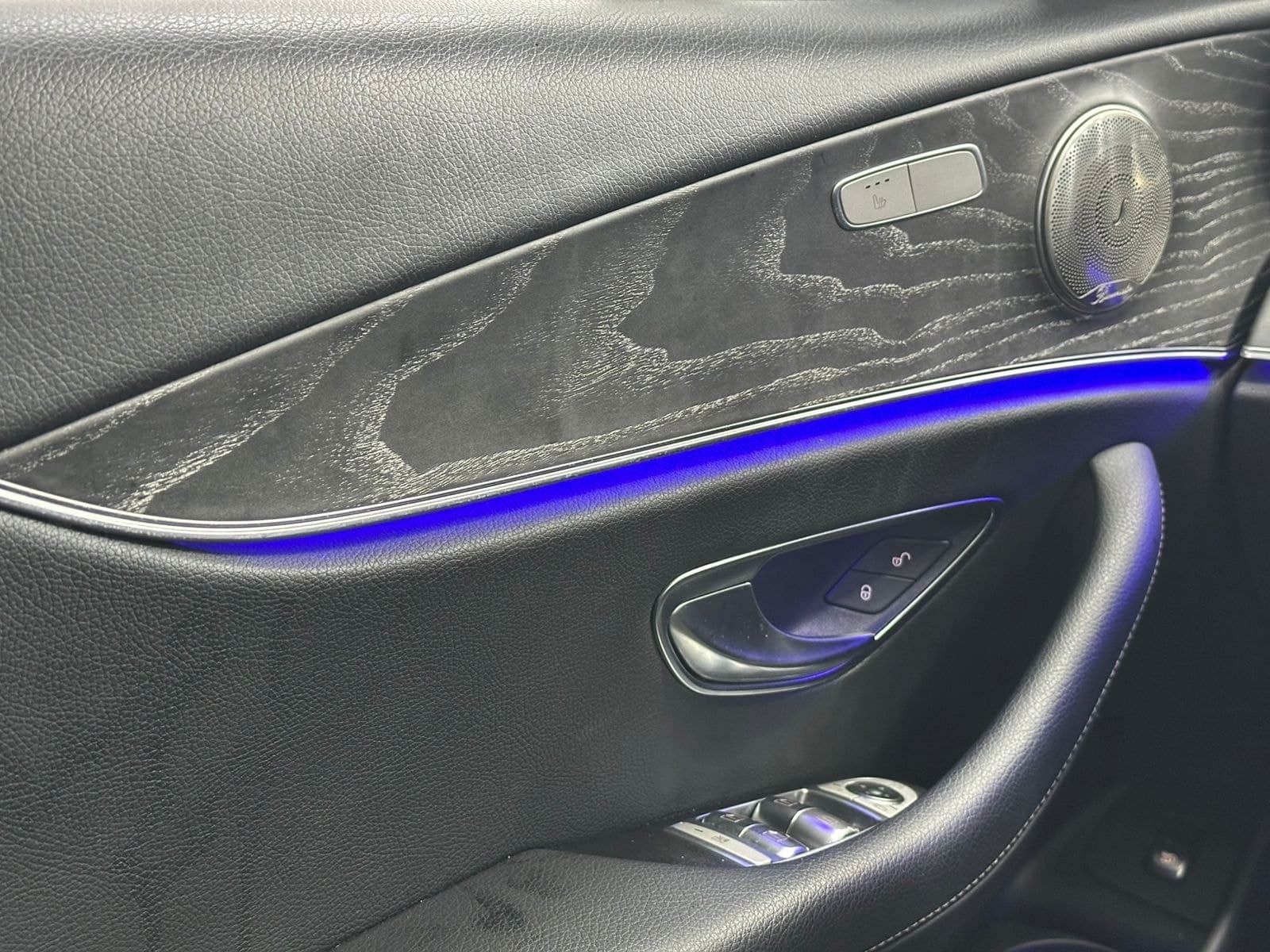 mercedes E200 D thumbnail 15