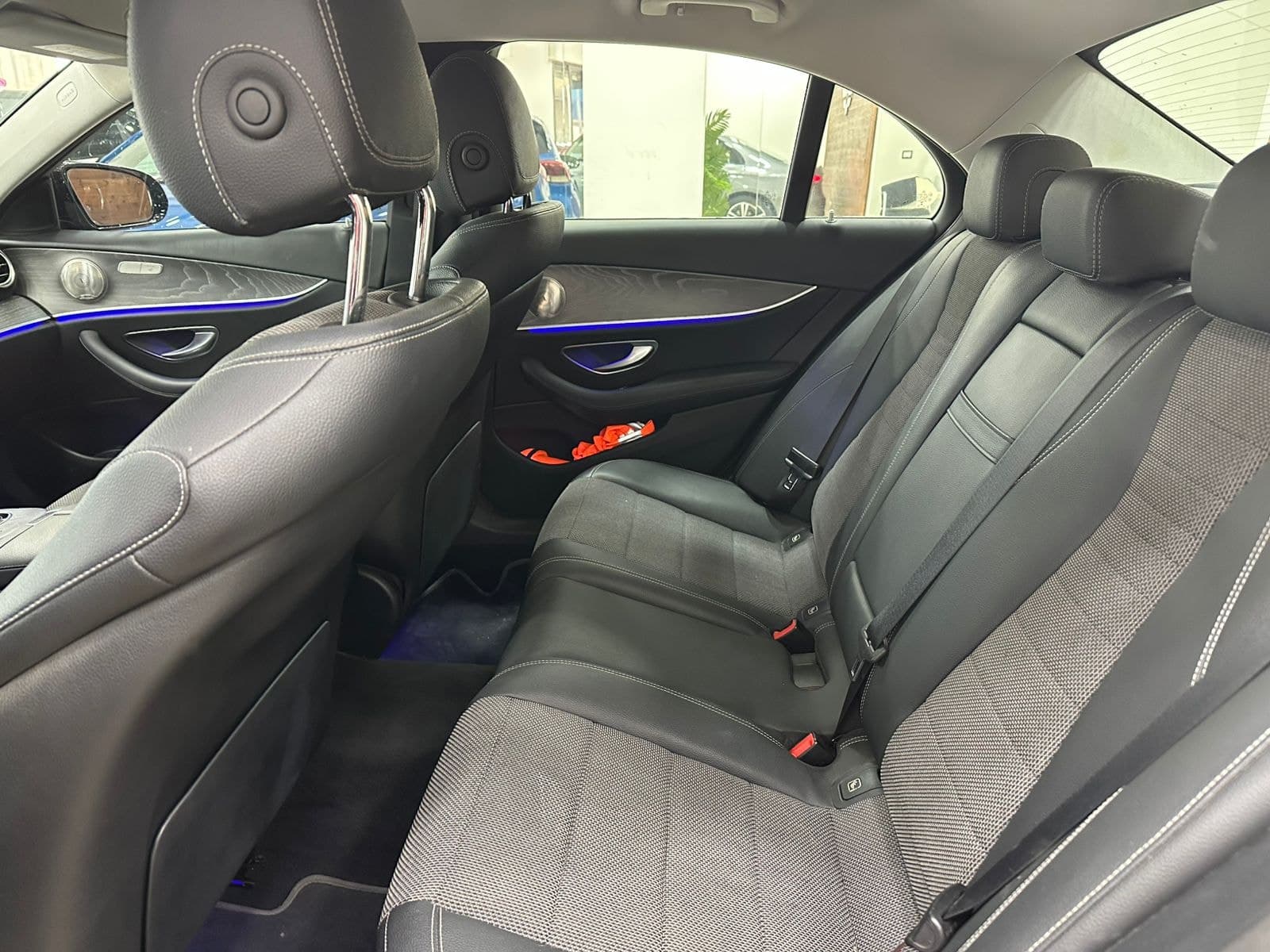 mercedes E200 D thumbnail 16