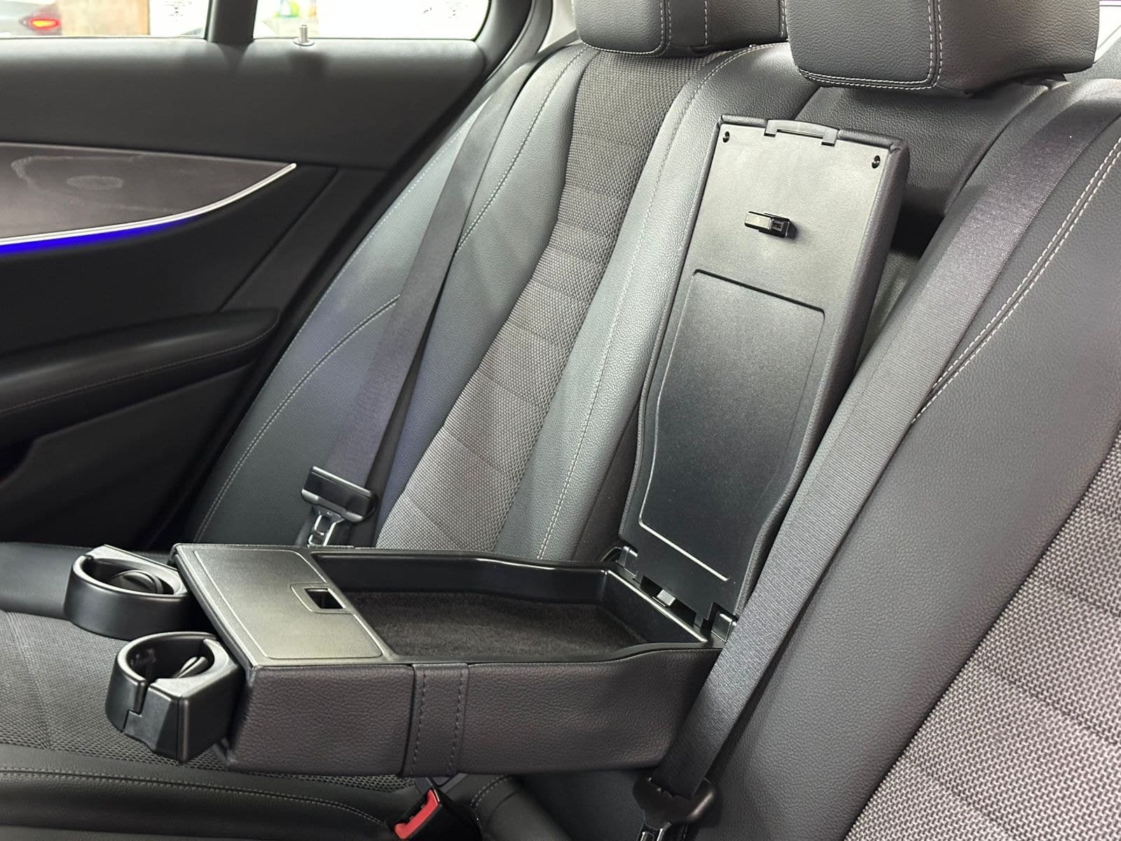 mercedes E200 D thumbnail 17