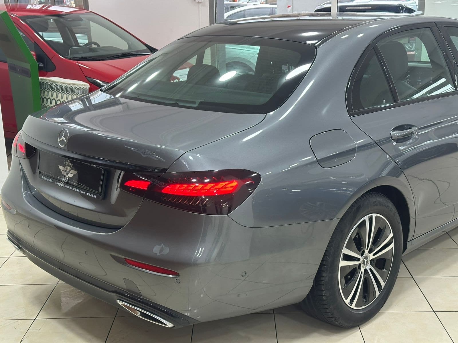 mercedes E200 D thumbnail 20