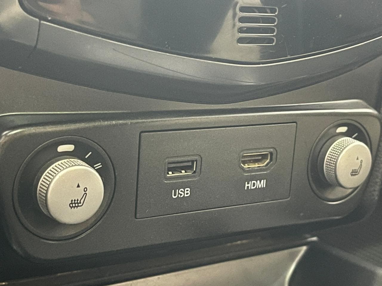 SSangyong Tivoli XLV thumbnail 14