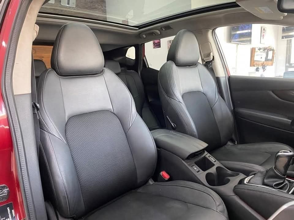 Nissan Qashqai Tekna  thumbnail 12