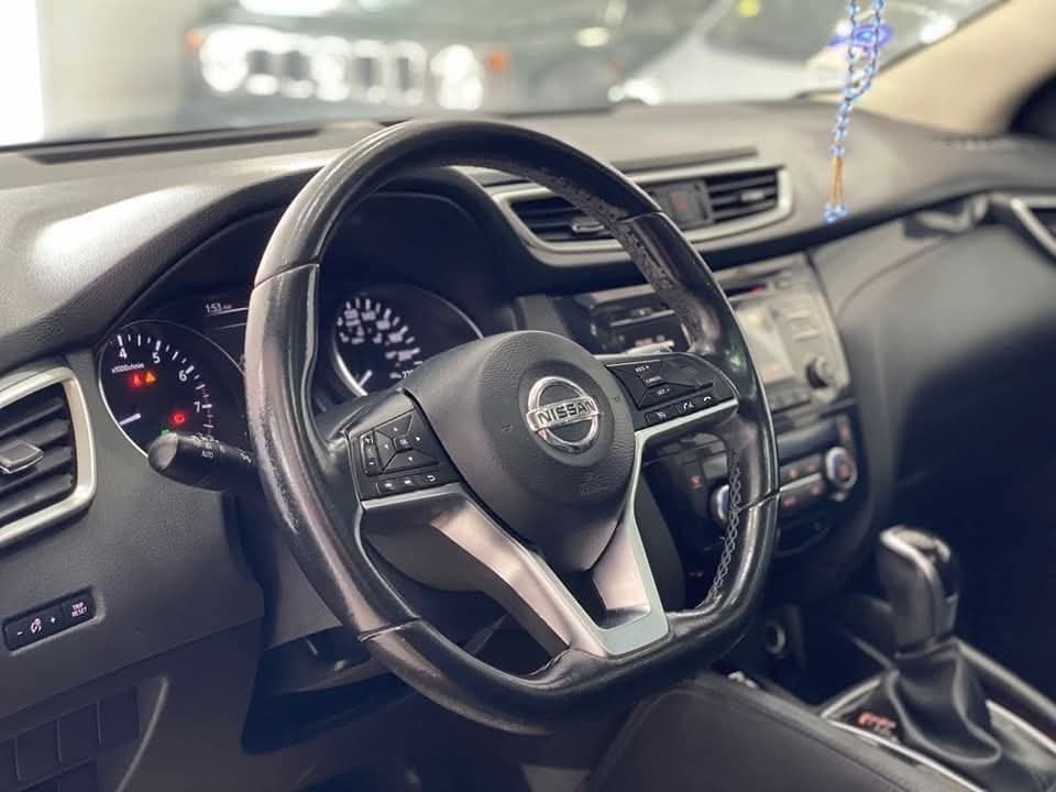 Nissan Qashqai Tekna  thumbnail 5