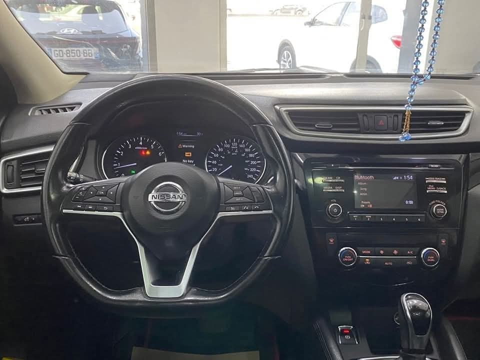 Nissan Qashqai Tekna  thumbnail 6