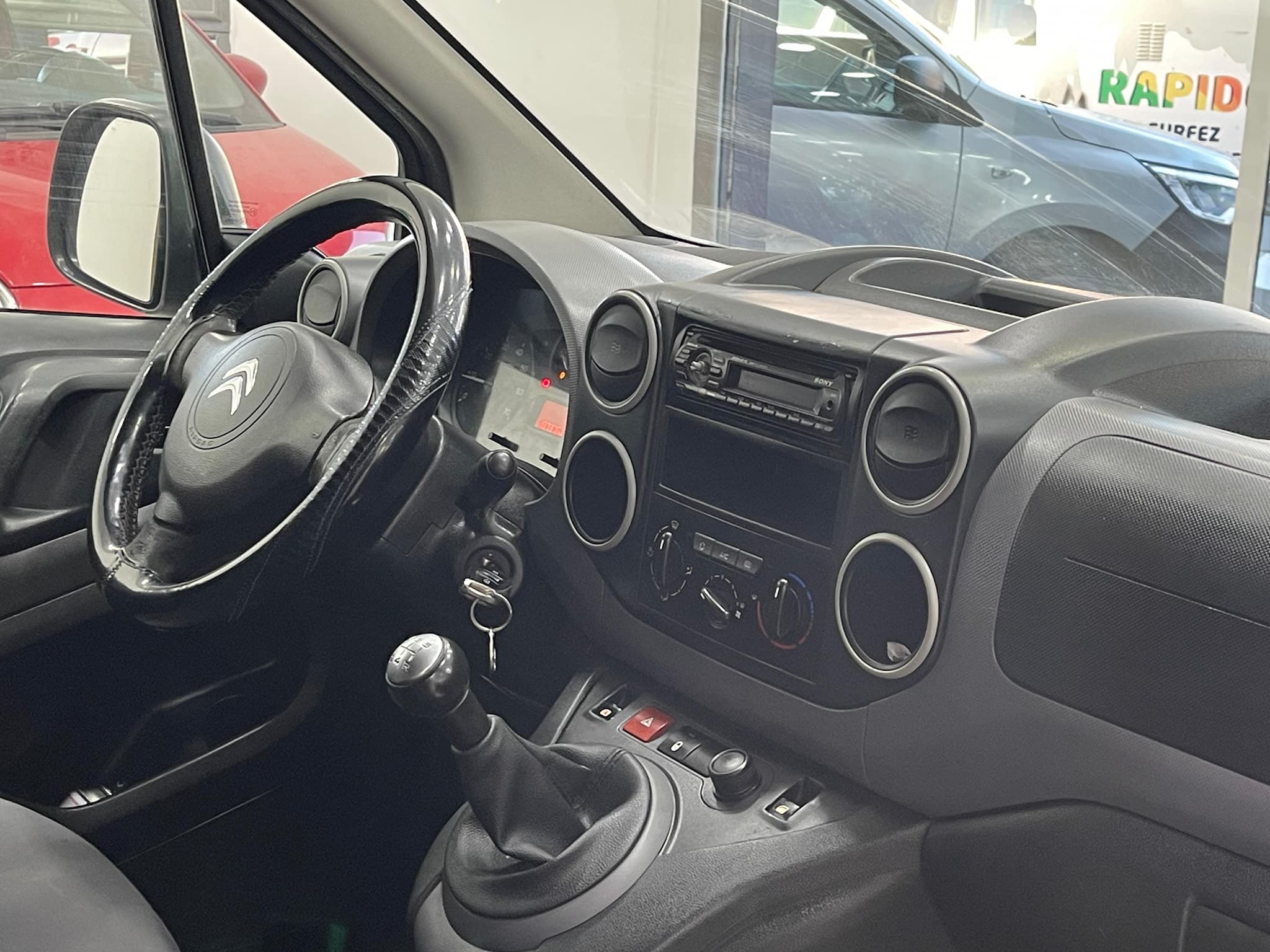  citroen B9 5 places  thumbnail 5