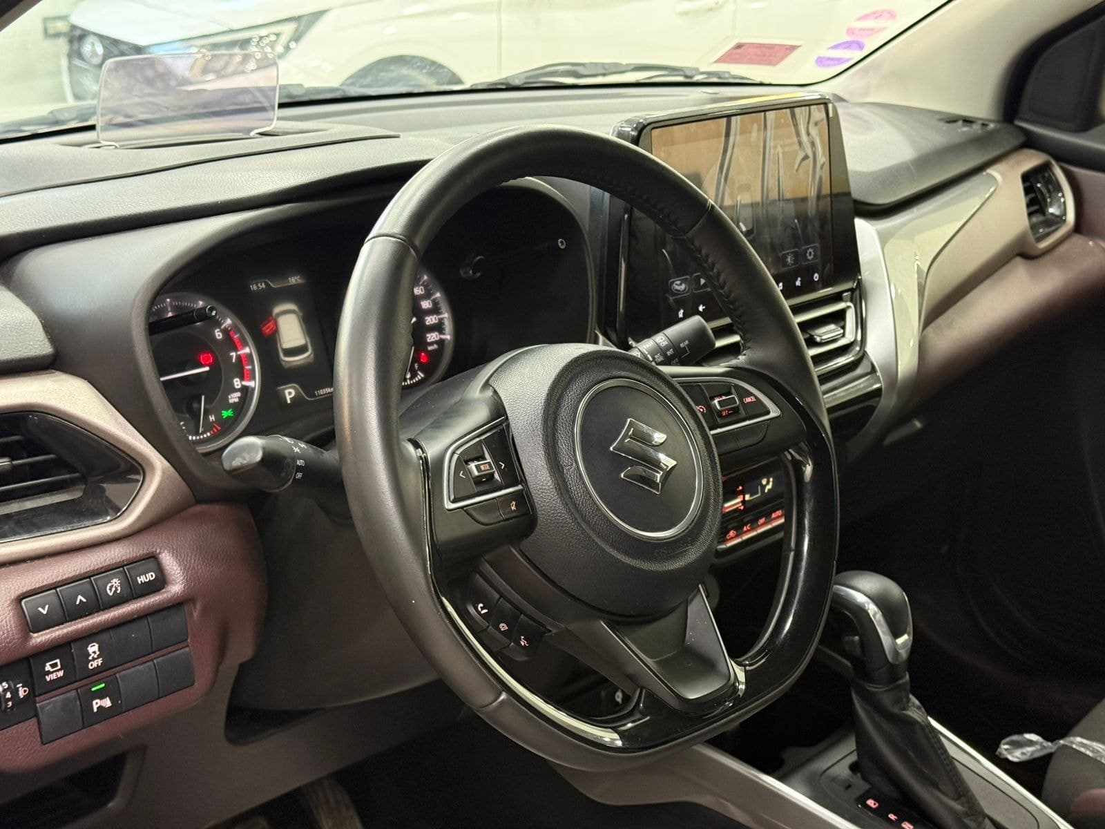 suzuki fronx thumbnail 7