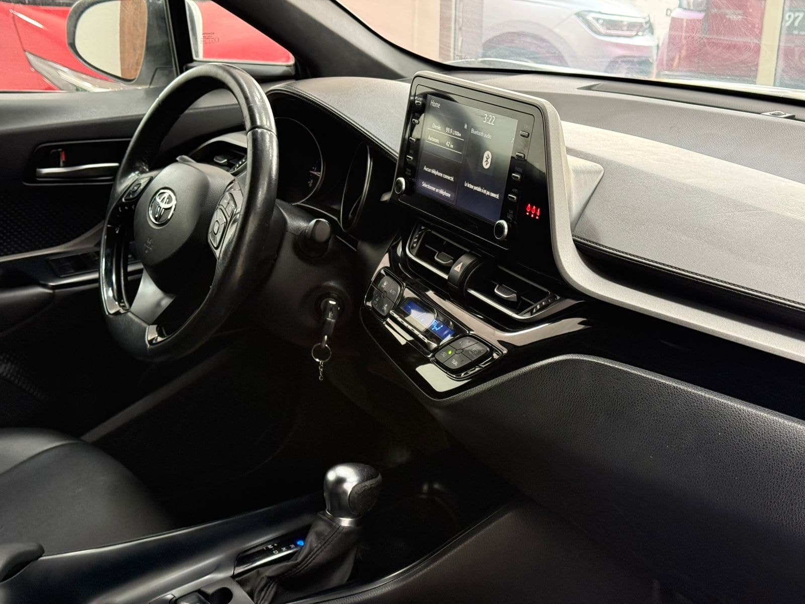 toyota CHR thumbnail 8