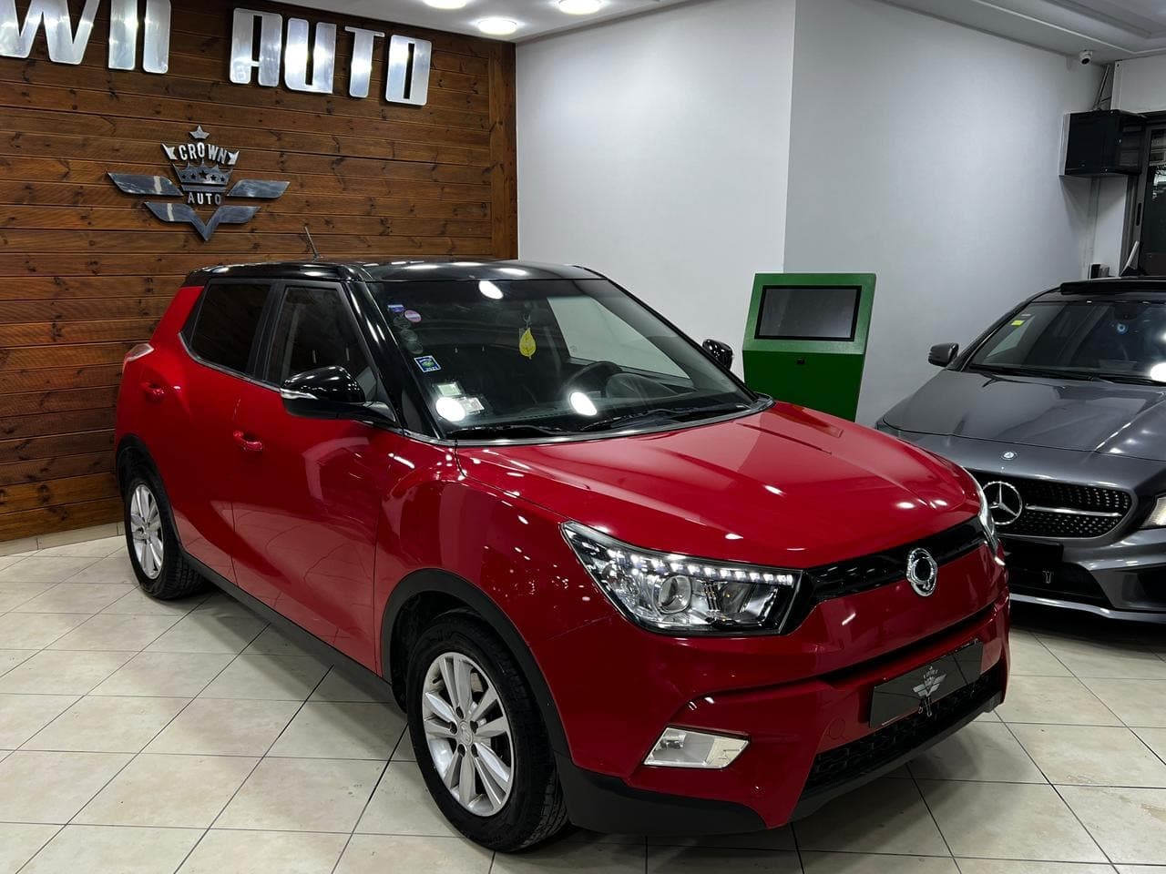  Ssang Yong Tivoli thumbnail 2