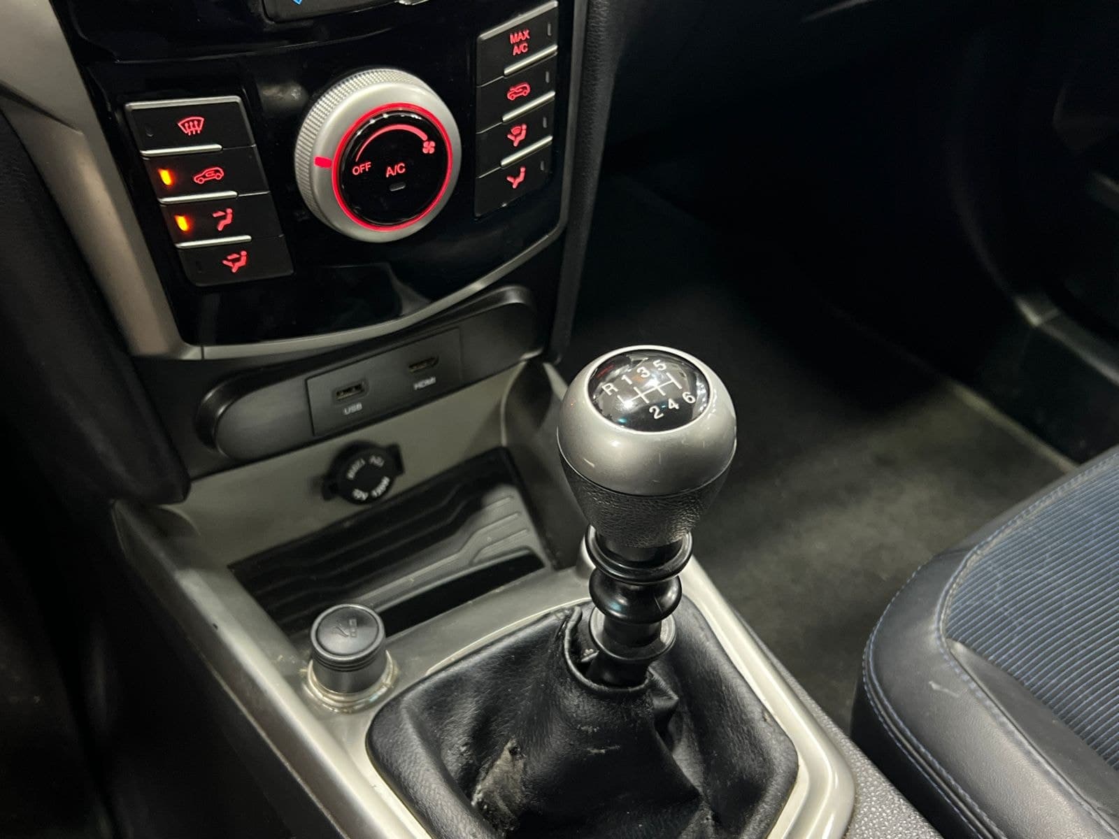  Ssang Yong Tivoli thumbnail 11