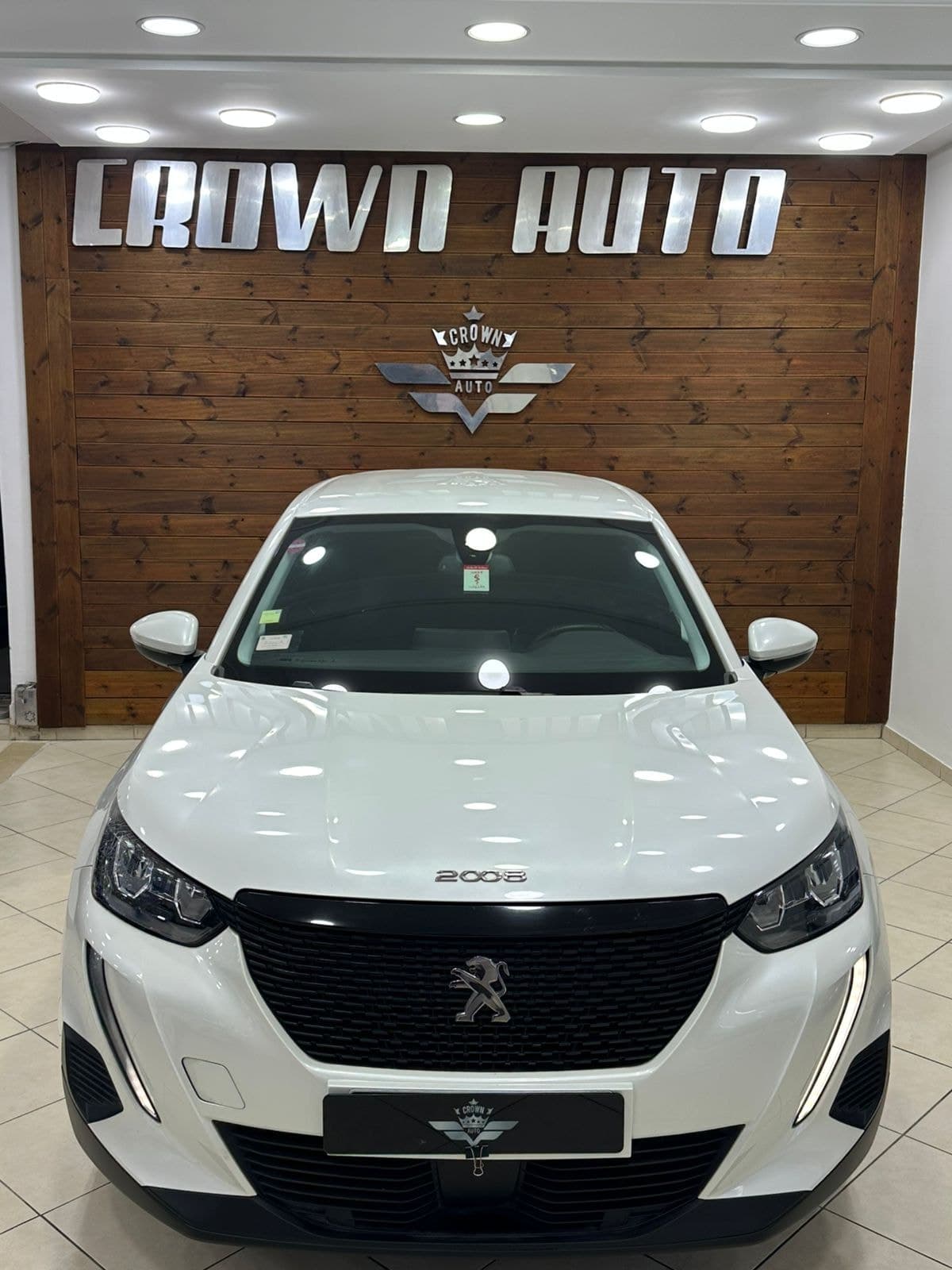 Peugeot 2008 - Image 1