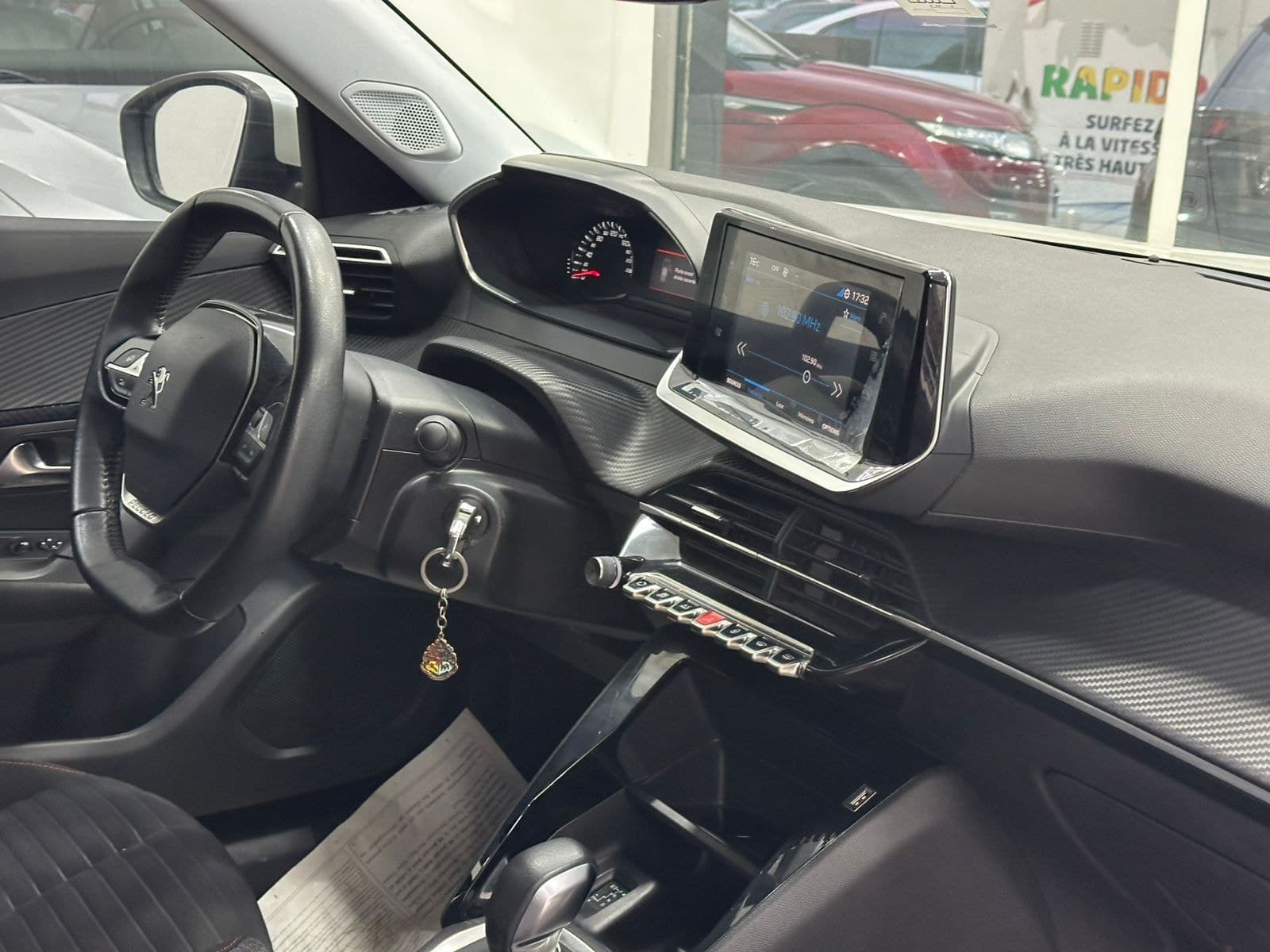 Peugeot 2008 thumbnail 6