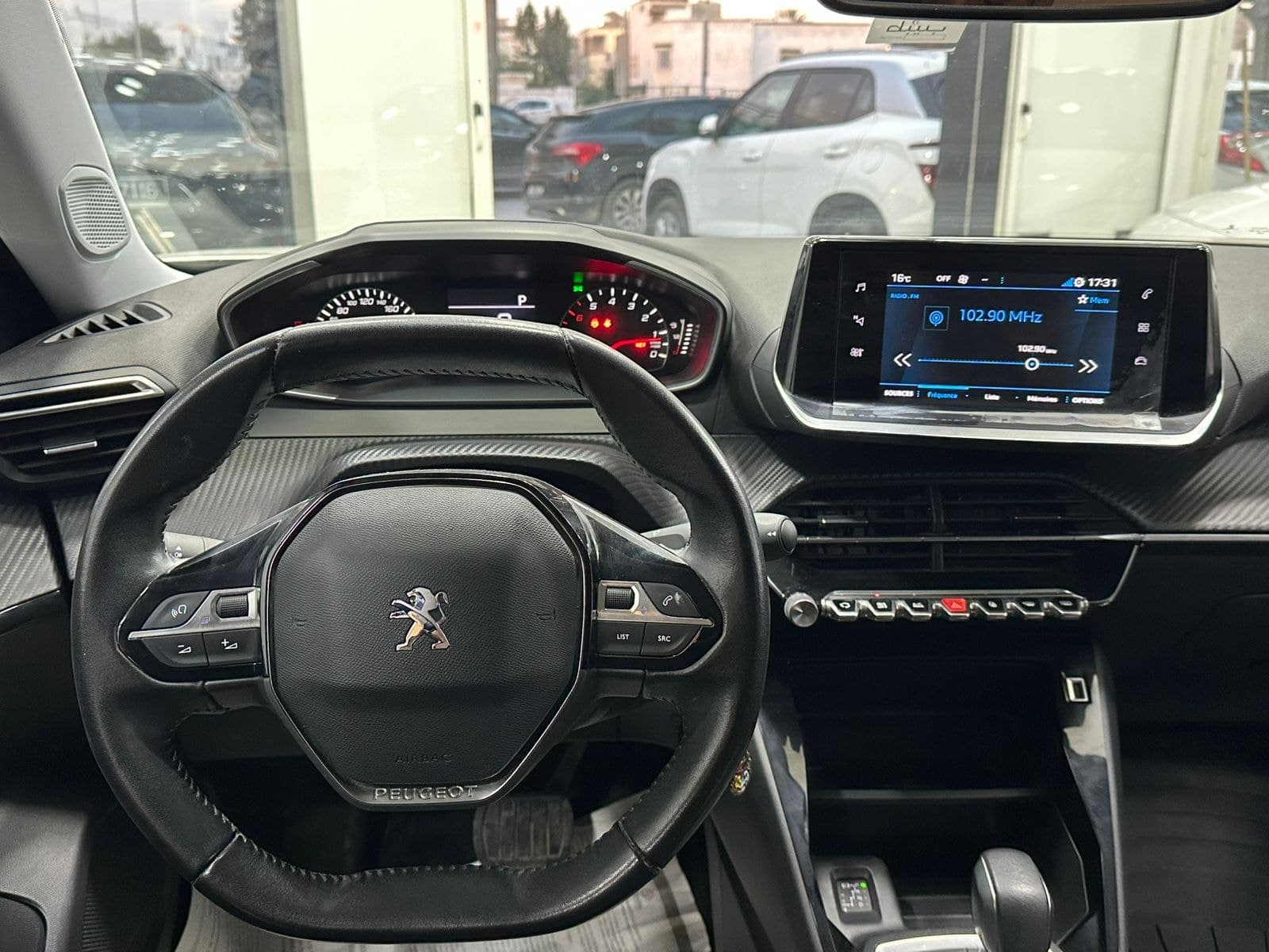 Peugeot 2008 thumbnail 7