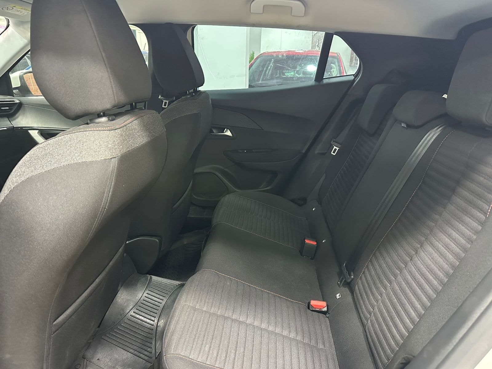 Peugeot 2008 thumbnail 8